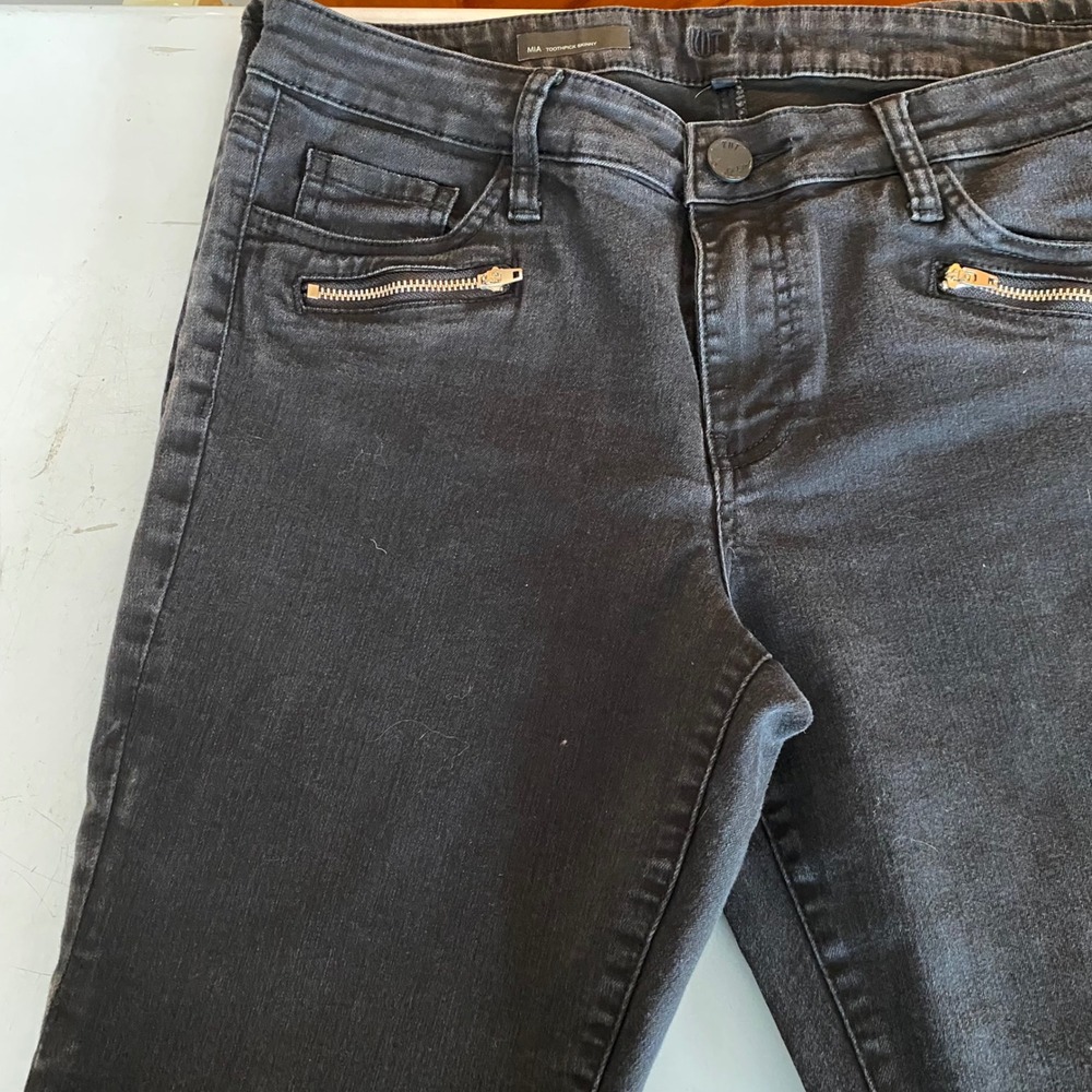 KUT from the Kloth Mia Toothpick Skinny Black Jeans Size 10 Zipper Pockets